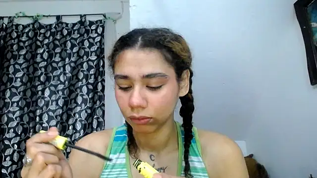 Snapshot of diamonmeli chatting on March 5, 2025, 3:40 pm diamonmeli online show from March 5, 2025, 3:40 pm