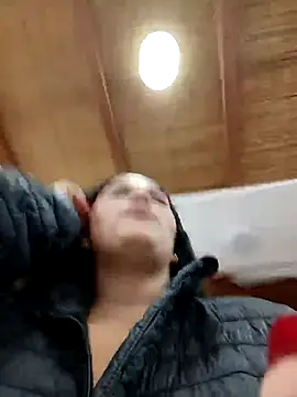 girl milk1 online show from October 28, 2025, 10:45 pm