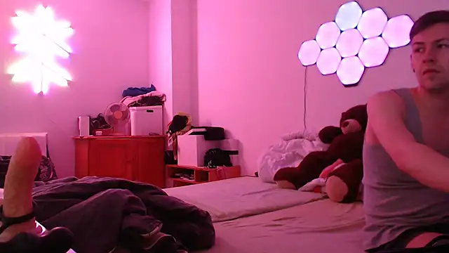 Snapshot of jonny-bisexual chatting on February 22, 2025, 10:52 pm jonny-bisexual online show from February 22, 2025, 10:52 pm