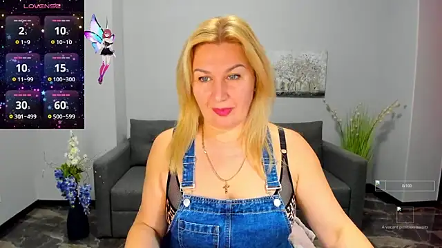 Lili Crossi online show from October 30, 2025, 6:59 am