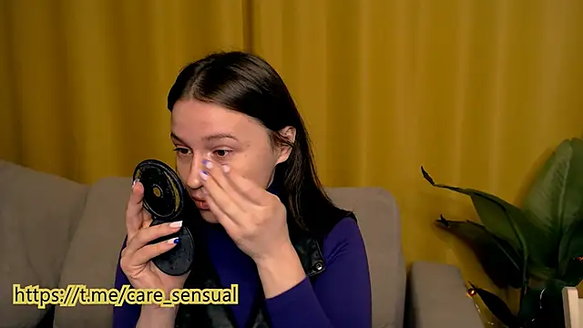 Snapshot of M_Sensual chatting on December 5, 2024, 4:42 am M Sensual online show from December 5, 2024, 4:42 am