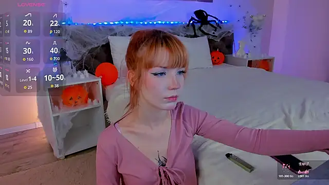 Snapshot of Linablueeyed chatting on November 3, 2025, 9:21 am Linablueeyed online show from November 3, 2025, 9:21 am