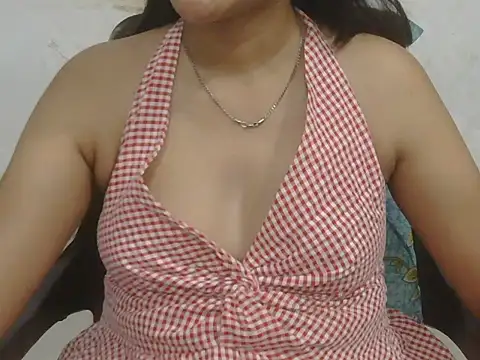 Snapshot of DOLL_CUTY chatting on May 12, 2026, 6:05 pm DOLL CUTY online show from May 12, 2026, 6:05 pm