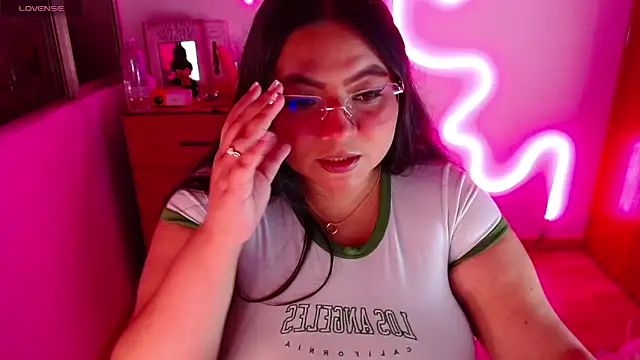 Snapshot of Rebeca_charme21 chatting on February 2, 2025, 2:38 am Rebeca charme21 online show from February 2, 2025, 2:38 am