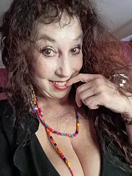 GypsyEsmeralda online show from February 5, 2026, 7:13 am