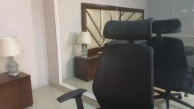 Snapshot of AdonisKnight chatting on December 27, 2024, 4:54 pm AdonisKnight online show from December 27, 2024, 4:54 pm