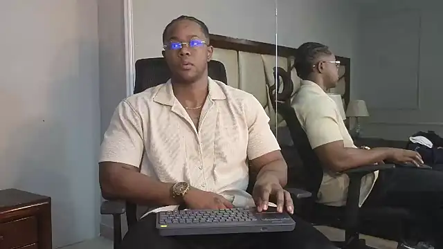 Snapshot of AdonisKnight chatting on December 27, 2024, 9:11 pm AdonisKnight online show from December 27, 2024, 9:11 pm