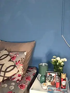 Snapshot of NunuBerry16 chatting on December 27, 2024, 3:37 pm NunuBerry16 online show from December 27, 2024, 3:37 pm