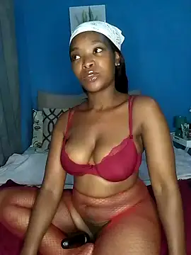 Snapshot of NunuBerry16 chatting on January 30, 2025, 9:58 pm NunuBerry16 online show from January 30, 2025, 9:58 pm