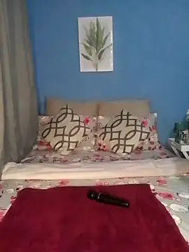 Snapshot of NunuBerry16 chatting on February 22, 2025, 12:16 am NunuBerry16 online show from February 22, 2025, 12:16 am