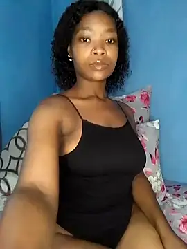 Snapshot of NunuBerry16 chatting on February 27, 2025, 6:18 am NunuBerry16 online show from February 27, 2025, 6:18 am