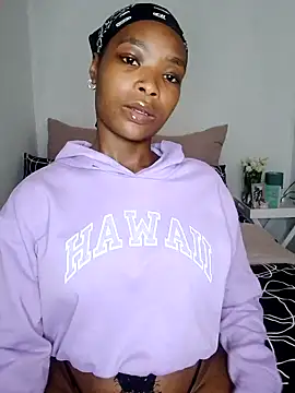 Snapshot of NunuBerry16 chatting on October 1, 2025, 11:27 am NunuBerry16 online show from October 1, 2025, 11:27 am