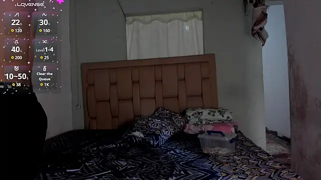 Snapshot of stepcouple_XXX chatting on December 4, 2024, 7:01 pm stepcouple XXX online show from December 4, 2024, 7:01 pm