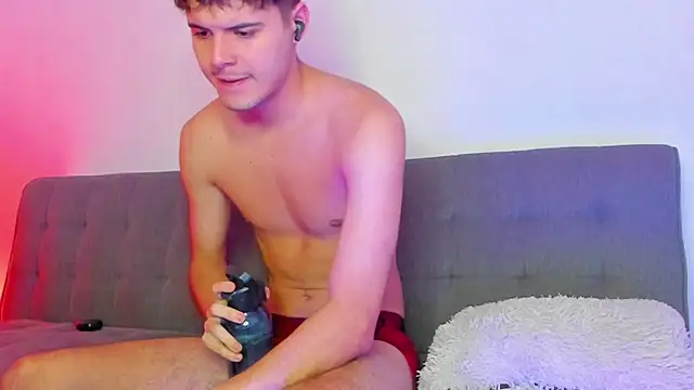 Snapshot of im_miike chatting on September 14, 2025, 10:20 pm im miike online show from September 14, 2025, 10:20 pm