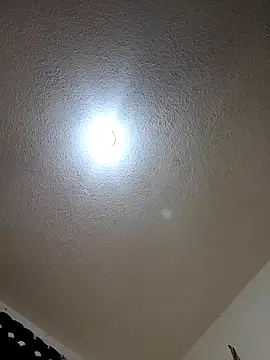 Snapshot of Pussycat_9999 chatting on October 31, 2025, 5:25 pm Pussycat 9999 online show from October 31, 2025, 5:25 pm