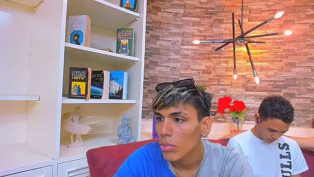 StrawwBoys online show from January 25, 2025, 9:46 pm