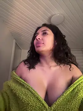 Snapshot of Anily_Lovely chatting on June 10, 2026, 2:12 am Anily Lovely online show from June 10, 2026, 2:12 am