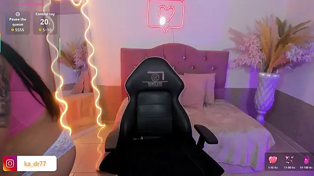 Snapshot of kendra_tay chatting on February 18, 2026, 3:02 am kendra tay online show from February 18, 2026, 3:02 am