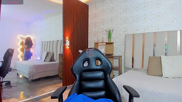 Snapshot of Daphnne_tay chatting on September 19, 2025, 3:08 am Daphnne tay online show from September 19, 2025, 3:08 am