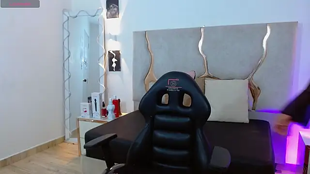 Snapshot of Daphnne_tay chatting on September 23, 2025, 3:42 am Daphnne tay online show from September 23, 2025, 3:42 am