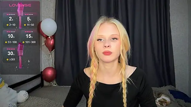 Snapshot of lisa_barbie chatting on December 13, 2024, 1:01 pm lisa barbie online show from December 13, 2024, 1:01 pm