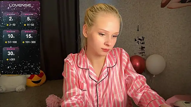 Snapshot of lisa_barbie chatting on December 21, 2024, 7:03 am lisa barbie online show from December 21, 2024, 7:03 am