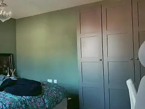 Snapshot of flatwhite0 chatting on January 9, 2025, 9:37 am flatwhite0 online show from January 9, 2025, 9:37 am