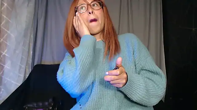 Snapshot of MirandaSingle chatting on November 28, 2025, 9:34 am MirandaSingle online show from November 28, 2025, 9:34 am