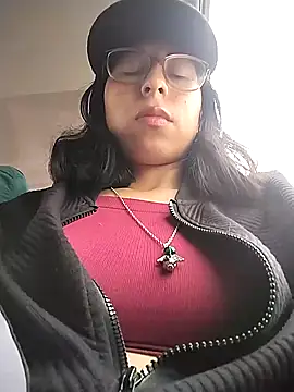 Snapshot of MirandaSingle chatting on February 20, 2026, 2:50 pm MirandaSingle online show from February 20, 2026, 2:50 pm