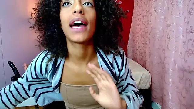 Zia Green online show from February 25, 2025, 12:03 pm