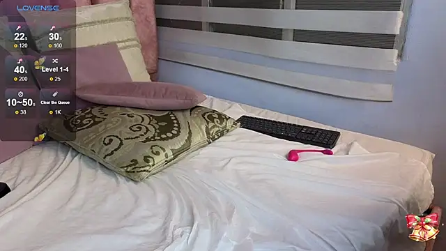 lou rosse  online show from December 13, 2024, 12:42 am