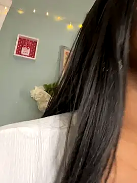 Snapshot of ebonycatlisaaaalime chatting on October 5, 2025, 6:06 pm ebonycatlisaaaalime online show from October 5, 2025, 6:06 pm