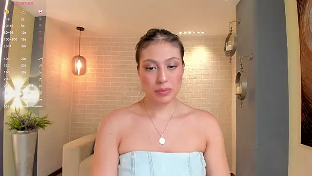 Snapshot of IrinaPortman chatting on March 14, 2025, 6:50 pm IrinaPortman online show from March 14, 2025, 6:50 pm