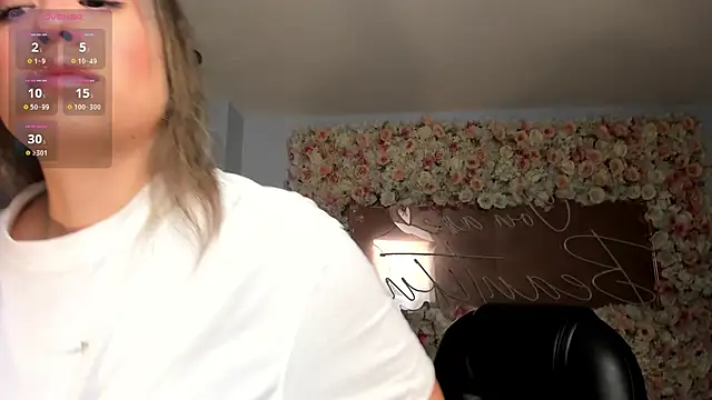 Snapshot of IrinaPortman chatting on October 25, 2025, 12:23 pm IrinaPortman online show from October 25, 2025, 12:23 pm