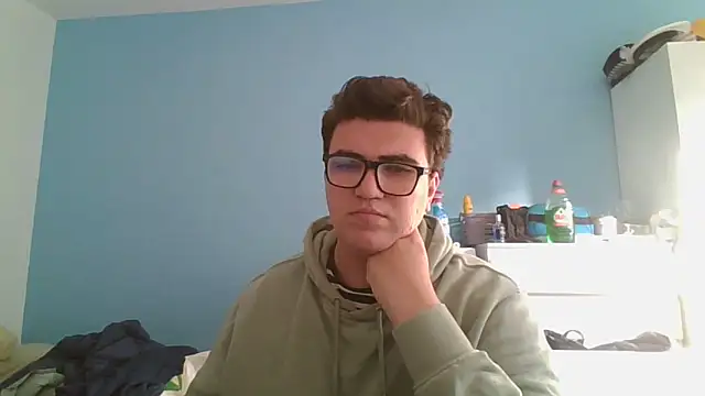 sorolla12 online show from February 2, 2026, 5:33 pm