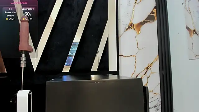 KarinaSimonz online show from December 21, 2025, 8:05 pm