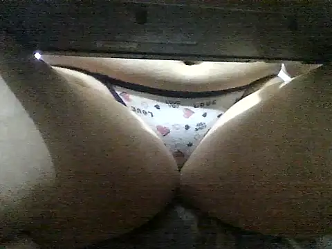 straichathot 08 online show from February 4, 2026, 6:58 pm