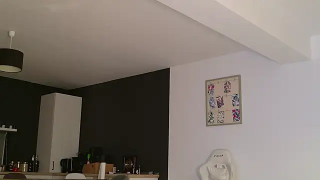 Lorennameliyy online show from September 18, 2025, 7:05 pm