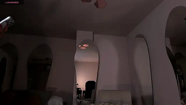 KatieNolan 1 online show from March 26, 2026, 7:19 pm