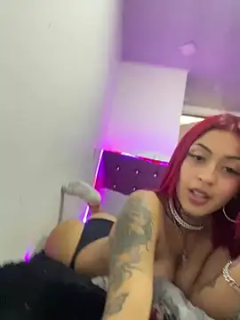 Snapshot of Kuromi_LS chatting on December 30, 2024, 7:21 pm Kuromi LS online show from December 30, 2024, 7:21 pm