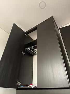 Snapshot of Kuromi_LS chatting on February 5, 2025, 8:25 pm Kuromi LS online show from February 5, 2025, 8:25 pm