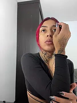 Snapshot of Kuromi_LS chatting on February 15, 2025, 4:23 pm Kuromi LS online show from February 15, 2025, 4:23 pm