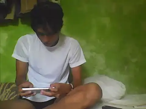 Snapshot of ruygw chatting on February 22, 2025, 9:15 pm ruygw online show from February 22, 2025, 9:15 pm