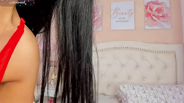 Ashley Evans18 online show from February 6, 2025, 6:46 pm