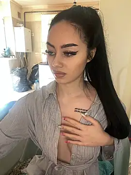 Snapshot of Gya_Rue chatting on February 26, 2025, 12:14 pm Gya Rue online show from February 26, 2025, 12:14 pm