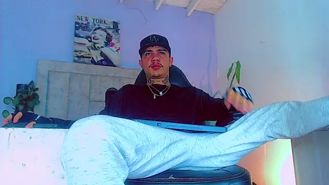 HannibalLester online show from October 5, 2025, 5:00 pm