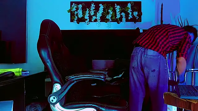 HannibalLester online show from March 6, 2026, 12:45 pm