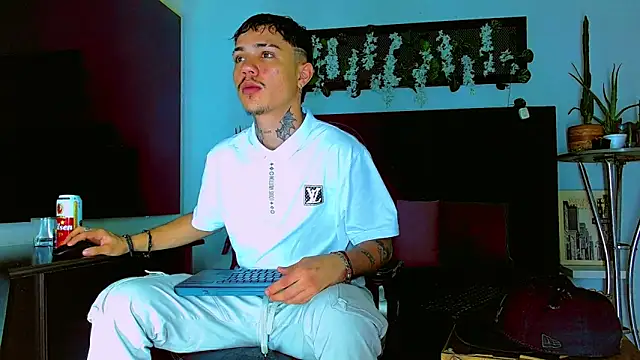 HannibalLester online show from April 7, 2026, 3:18 am