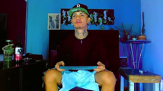 Snapshot of HannibalLester chatting on June 14, 2026, 4:14 am HannibalLester online show from June 14, 2026, 4:14 am