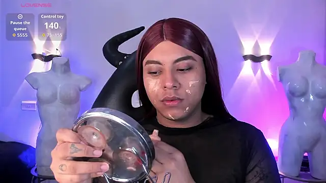 Emili Roux online show from March 1, 2026, 11:01 am